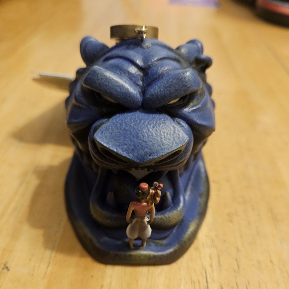 Disney Aladdin Cave of Wonders 30th Anniversary Sketchbook Ornament - Picture 2 of 3